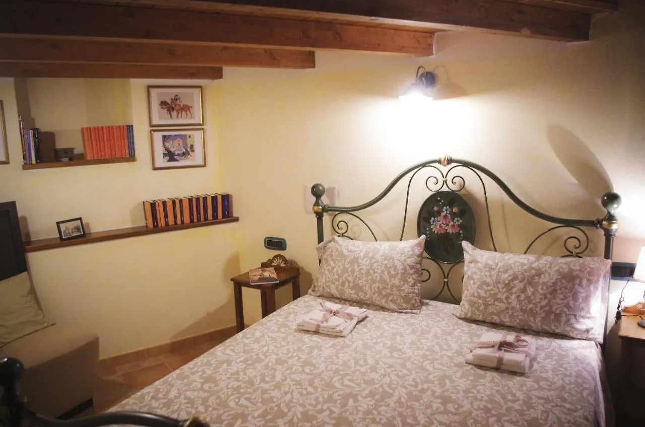 Casa De Ajala - B&B De Charme In Antica Dimora Totalmente Ristrutturata E Dotata Di Tutti I Confort Bagni Privati Spazio Living Patio Esterno Ambienti Climatizzati Degustazioni Prodotti Locali Laconi Bed & Breakfast
